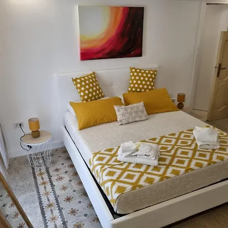 Miro B&B-2